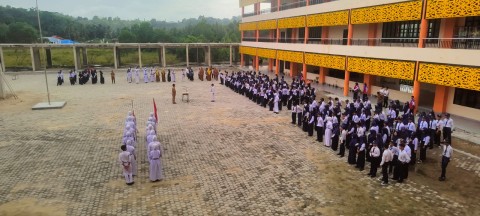 Upacara Bendera dan Pelantikan Pengurus Osis