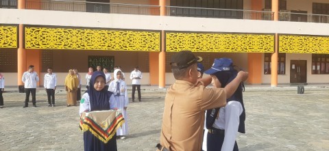 Upacara Bendera pertama di gedung baru